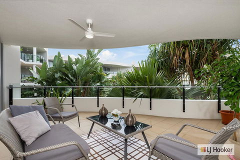 COTTON BEACH 85 - PRIVATE Mid Floor APARTMENT - Accommodation Noosa 1