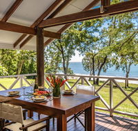 Cottonwood - Private Beachfront - Accommodation Noosa