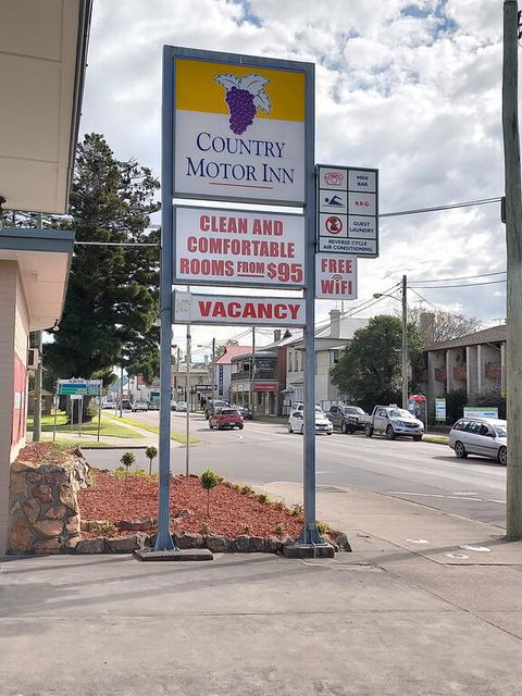 Country Motor Inn - Accommodation Noosa 3