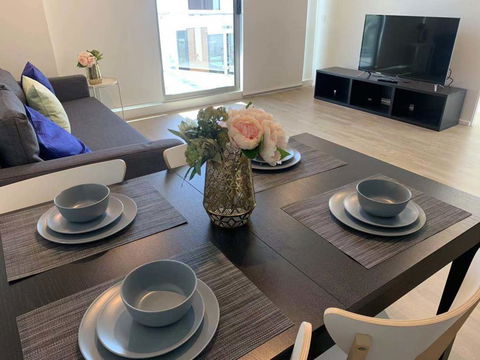 Cozy & Brand New Apt In The Heart Of Western - Accommodation Noosa 3