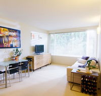 Cozy One Bedroom Apartment in Waverton - Accommodation Noosa