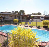 cross roads motel - Accommodation Noosa