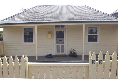 Darcy's Cottage On Piper - Accommodation Noosa 0