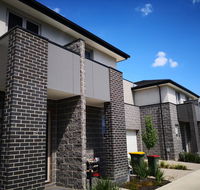 Delicate and Peaceful Bundoora Townhouse 12 - Accommodation Noosa