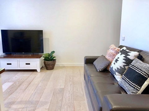 Deluxe Brighton Home In Bayside - Accommodation Noosa 1