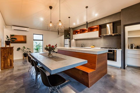 Diamante - Accommodation Noosa 0