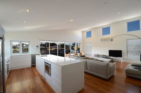 Dream Catcher Beach House - Shellharbour - Accommodation Noosa 2