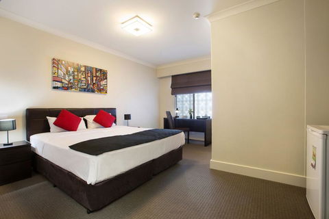 Enfield Hotel - Accommodation Noosa 3