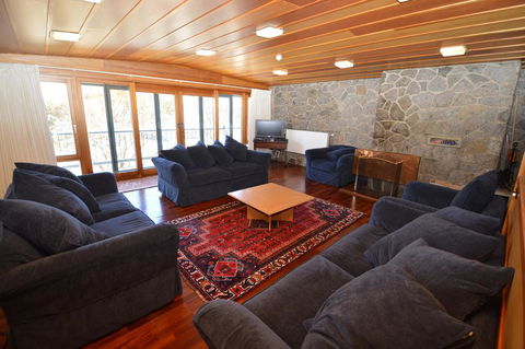 Eremo Lodge 1 - Accommodation Noosa 1
