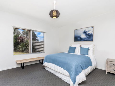 ESCAPE 2 BROPHY - Accommodation Noosa 0