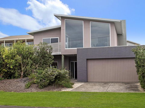 ESCAPE 2 BROPHY - Accommodation Noosa 1