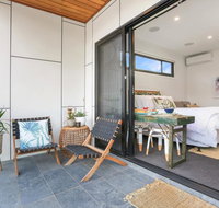 Eternity 141 - Room with private bathroom balcony bed  breakfast - Accommodation Noosa