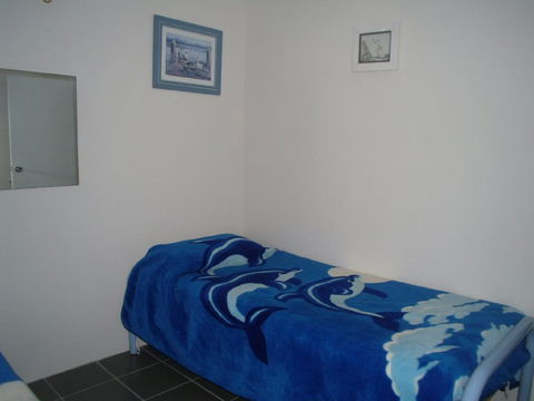 Fabulous Location - Ground Floor Waterfront Unit! Clearview Apartments - Accommodation Noosa 1