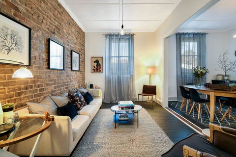 Fox And Hound - Accommodation Noosa 2