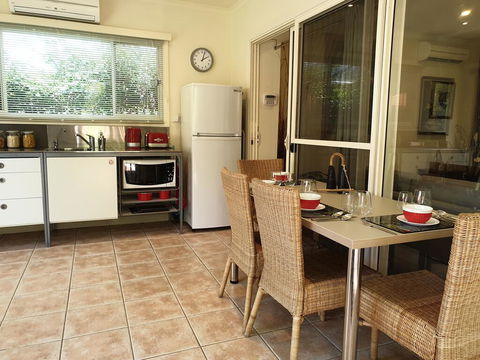Garden Studio, Black Forest - Accommodation Noosa 1