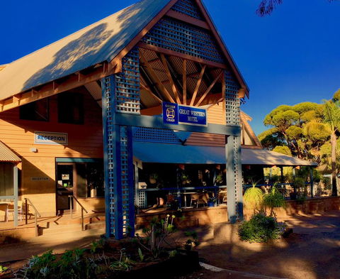 Great Western Travel Village - Accommodation Noosa 0