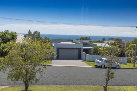HAMPTONS - Accommodation Noosa 1