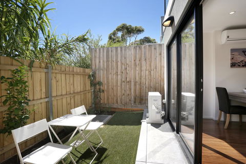 Heidelberg Short-stay Apartments - Accommodation Noosa 2