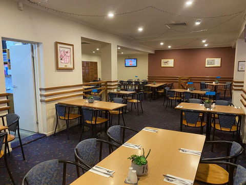 Horse & Jockey Hotel Motel - Accommodation Noosa 3