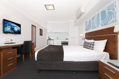 Hotel Chino - Accommodation Noosa 1