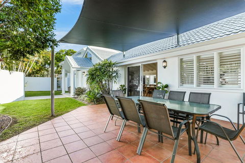 Island Living In The Heart Of Noosa - Accommodation Noosa 1