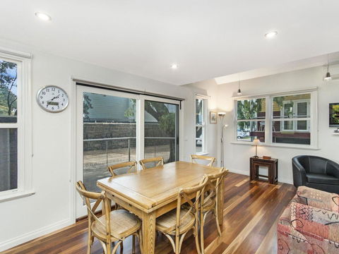 JOHANSSON'S PERCH COTTAGE - Accommodation Noosa 0