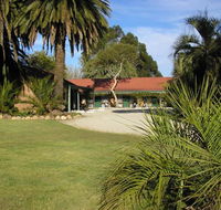 Jolly Swagman Motor Inn Holbrook - Accommodation Noosa