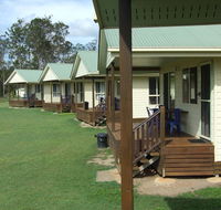 Lake Barra Cottages - Accommodation Noosa