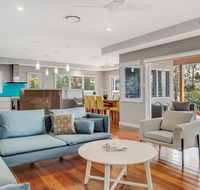 LAKEFRONT and SUNSET HAVEN - Accommodation Noosa