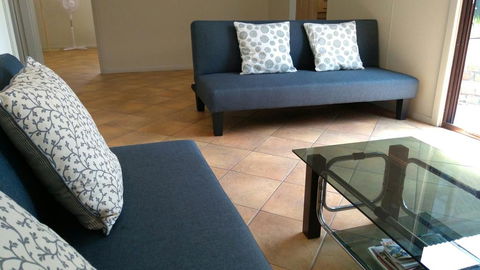 Large 6-Bedroom House With Wifi & Netflix Close To Singleton CBD Hunter Valley - Accommodation Noosa 2