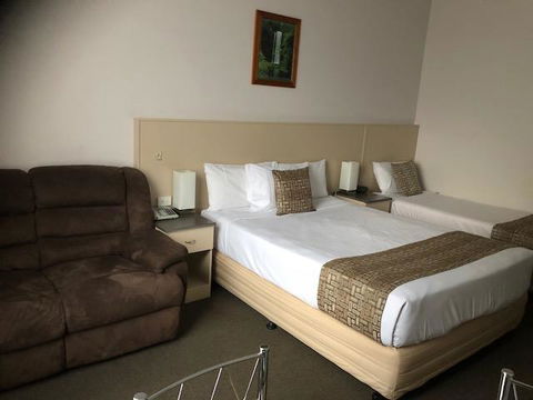 Lindy Lodge Motel - Accommodation Noosa 1