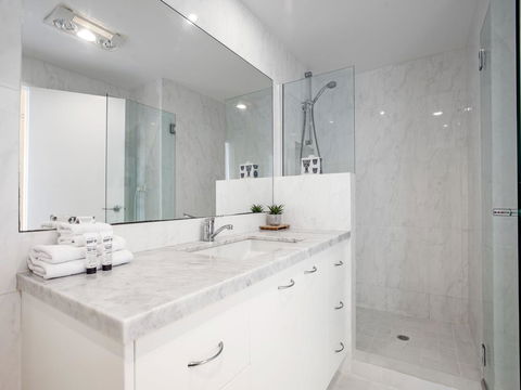Luxury On The Hill, Noosa Heads - Accommodation Noosa 1