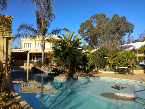 Madison Spa Motel - Adults Only - Accommodation Noosa 0