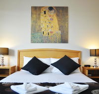 Meadowbrook Hotel Brisbane - Accommodation Noosa