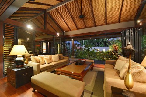 Meryula - Luxury Holiday Home - Accommodation Noosa 2