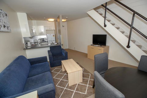 Metro - Accommodation Noosa 2