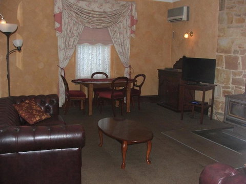 Mintaro Hideaway - Accommodation Noosa 1