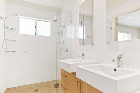 MITCHELL PARADE 120, MOLLYMOOK - Accommodation Noosa 3