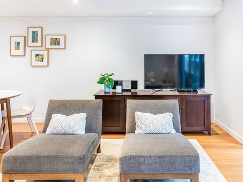 Modern Apartment With Large Courtyard And Short Walk To Bondi Beach - Accommodation Noosa 2