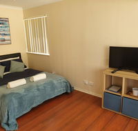 Modern Cosy Studio Close to QEH  Adelaide CBD  Airport  Beaches - Accommodation Noosa