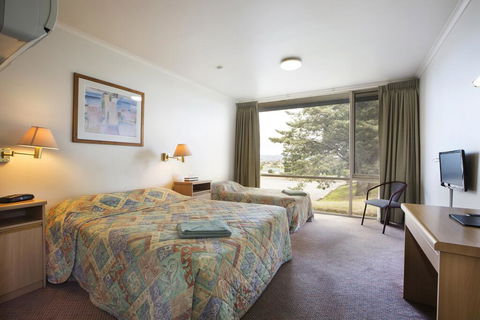 Morwell Hotel - Accommodation Noosa 2