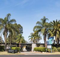 Motel Oasis - Accommodation Noosa