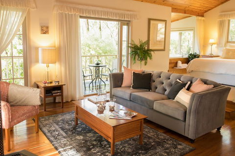 Myers Creek Cascades Luxury Cottages - Accommodation Noosa 2