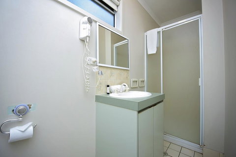 Discovery Parks - Woodman Point - Accommodation Noosa 6