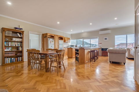 Serpentine Rose - Accommodation Noosa 4