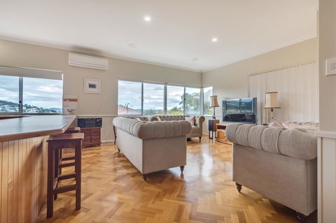 Serpentine Rose - Accommodation Noosa 5