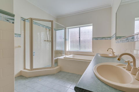 Serpentine Rose - Accommodation Noosa 14