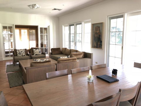 Caves Road Guest Houses - Accommodation Noosa 16