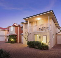 Cooper Street - Accommodation Noosa