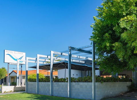 Hotel Clipper - Accommodation Noosa 2